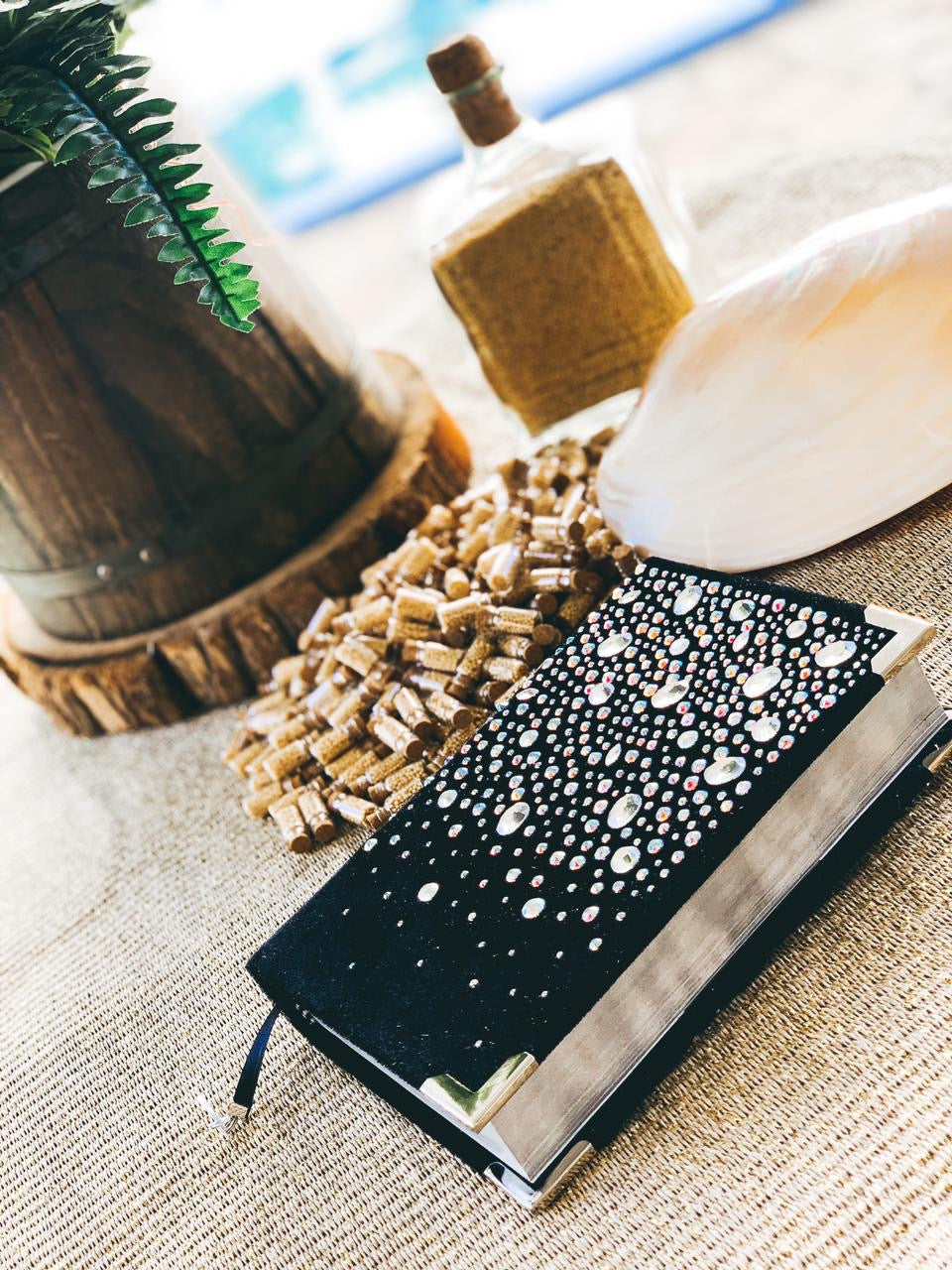 Bíblia Chuva de Bênçãos Veludo Preto - Pedrarias ab cristal-furta cor