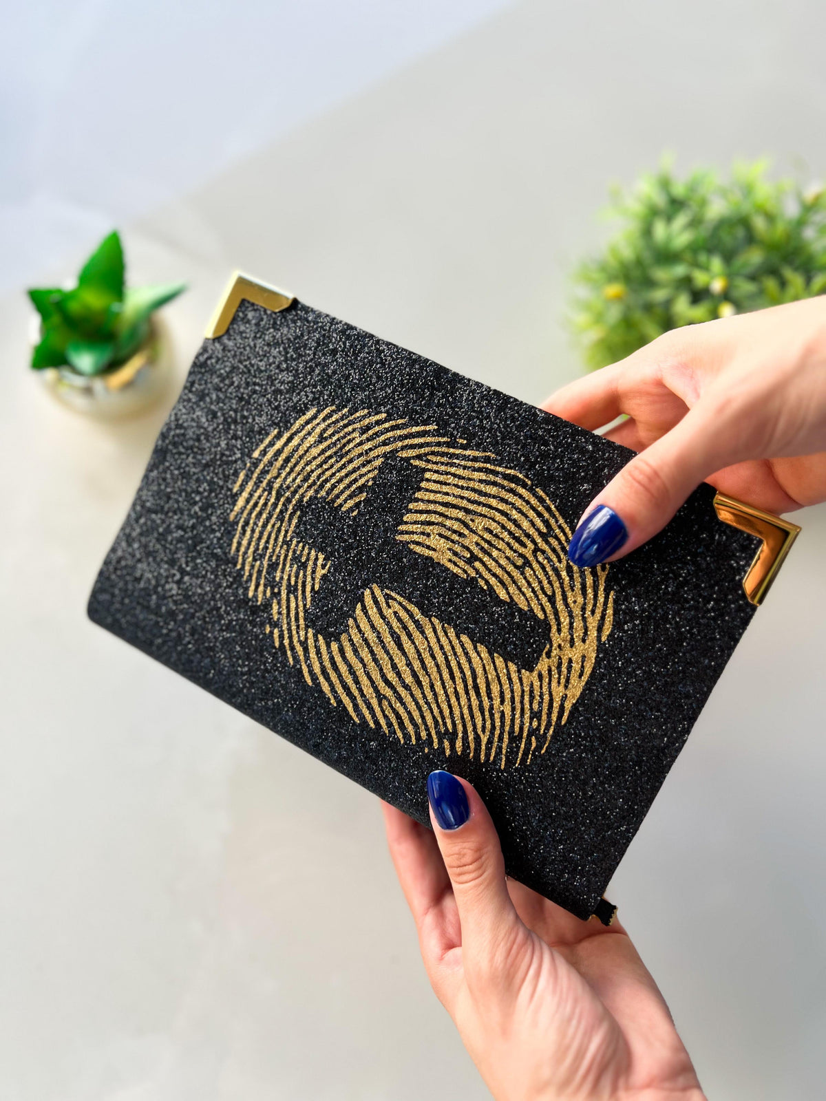 Black Bíblia em glitter preto Digital e Cruz